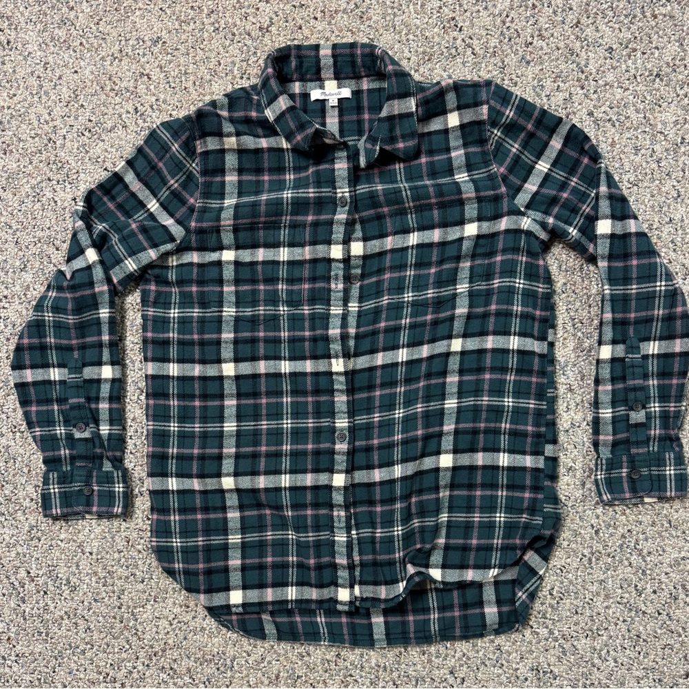 Women’s size medium M, Madewell flannel, almost like new with no signs of wear